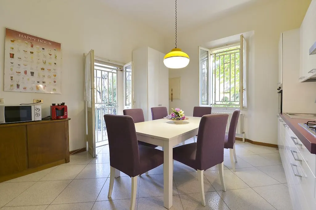 Ur-Nest Alberti - Garden Villa 0*, Bologna Italien